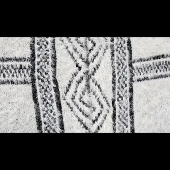 Anthropologie‎ Solitaire Cream Striped Fuzzy Cardigan Size Large - Picture 5 of 8